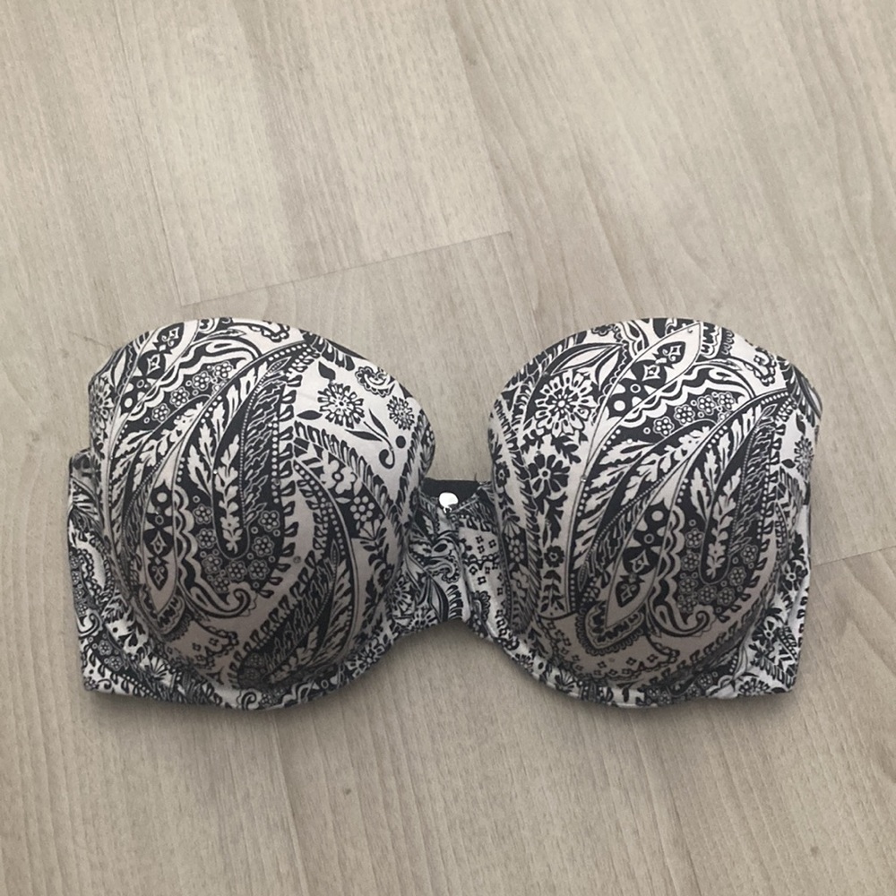 Black & White Paisley Strapless Bra